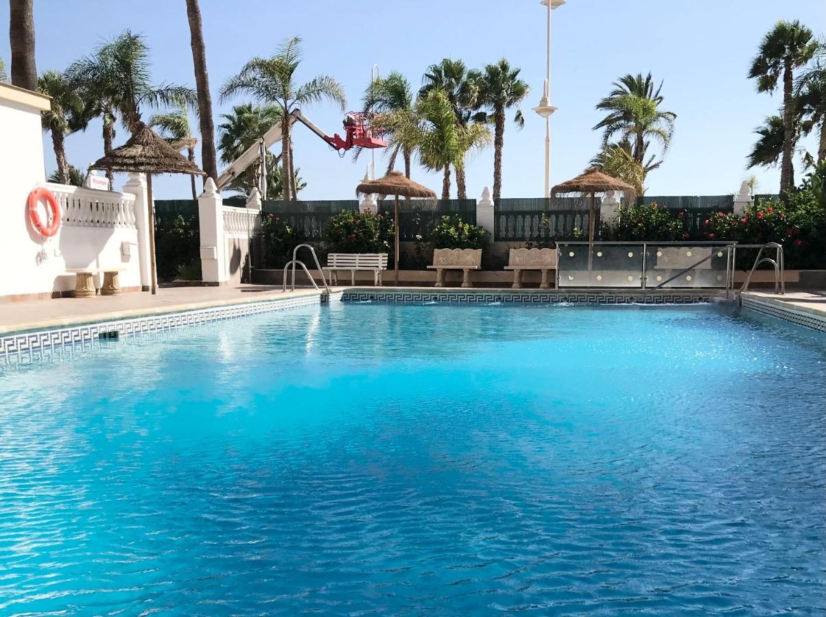 Apartamento 2 Dormitorios En Primera Linea De Playa San Cristobal Almunecar Ngoại thất bức ảnh